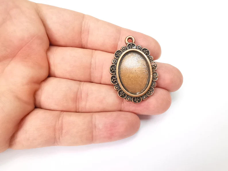 Oval Charm Bezel, Resin Blank, inlay Mounting, Mosaic Pendant Frame, Cabochon Base,Dry Flower Setting,Antique Copper Plated (25x18mm) G29005