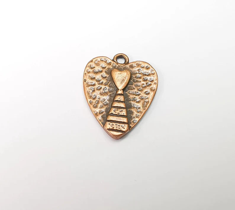 2 The Path to the Heart, Stairway Heart Charm, Antique Copper Plated Hammered Charms (24x19mm) G29007