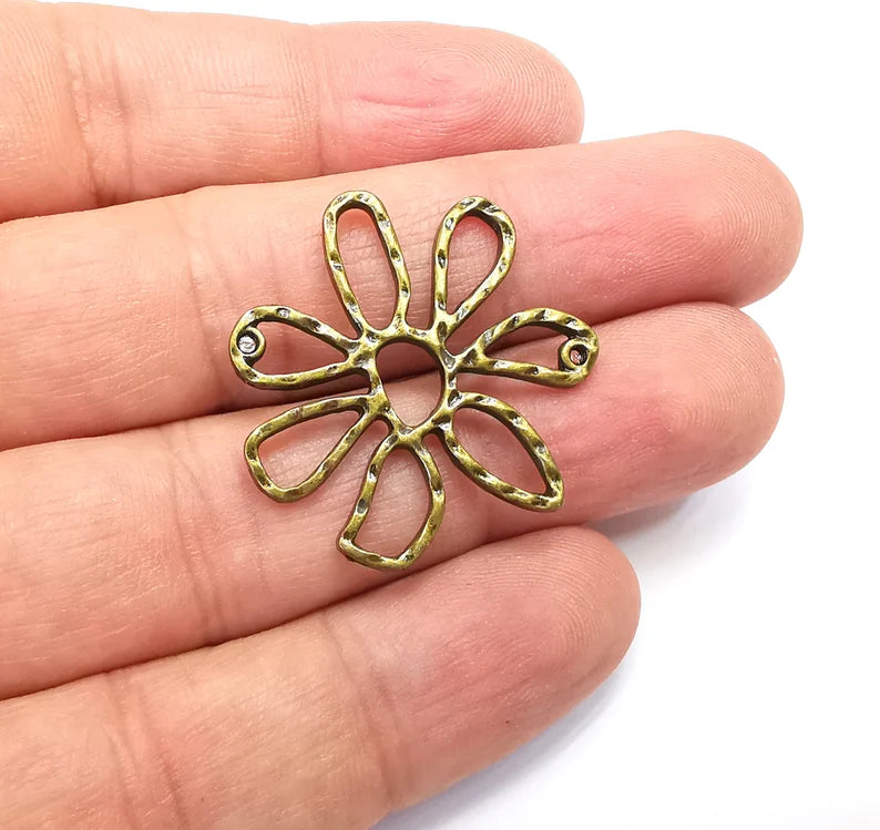 5 Flower Charms Antique Bronze Plated Charms (33x30mm) G29090