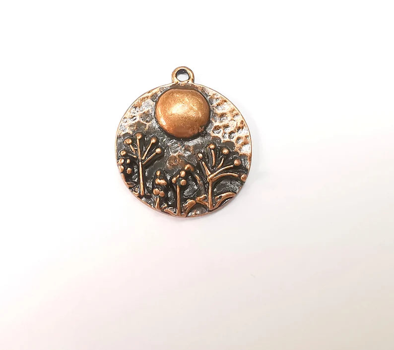 Garden Flowers Charms Hammered Disc Pendant Antique Copper Plated (28x25mm) G29018