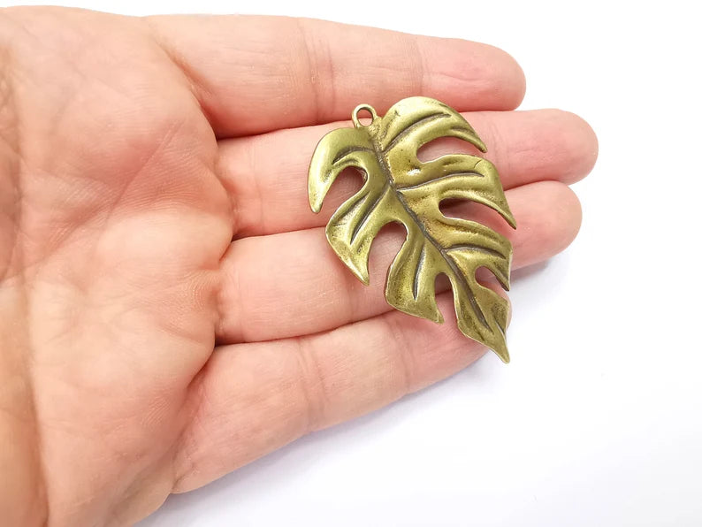 Monstera Leaf Charms Pendant Antique Bronze Plated (59x39mm) G29122