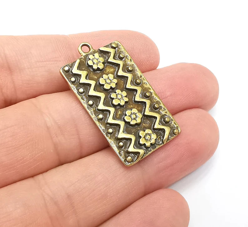 Flower Motif Charms, Zigzag Charms, Antique Bronze Plated (35x20mm) G29032