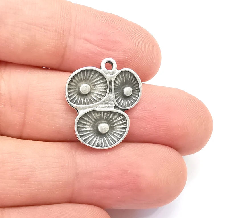2 Coral Reef Charm, Antique Silver Plated Charms (22x19mm) G29033