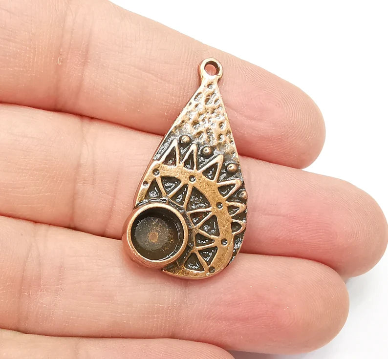 Antique Copper Charms Pendant Bezel, Resin Blank, inlay Mounting, Mosaic Frame Cabochon Base, Antique Copper Plated (8mm) G29137