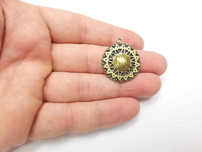 Unique Bronze Charms, Antique Bronze Plated (29x25mm) G29071