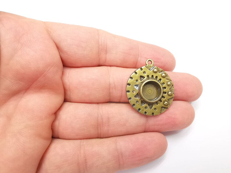 Antique Bronze Charms Pendant Bezel, Resin Blank, inlay Mounting, Mosaic Frame Cabochon Base, Antique Bronze Plated (8mm) G29177