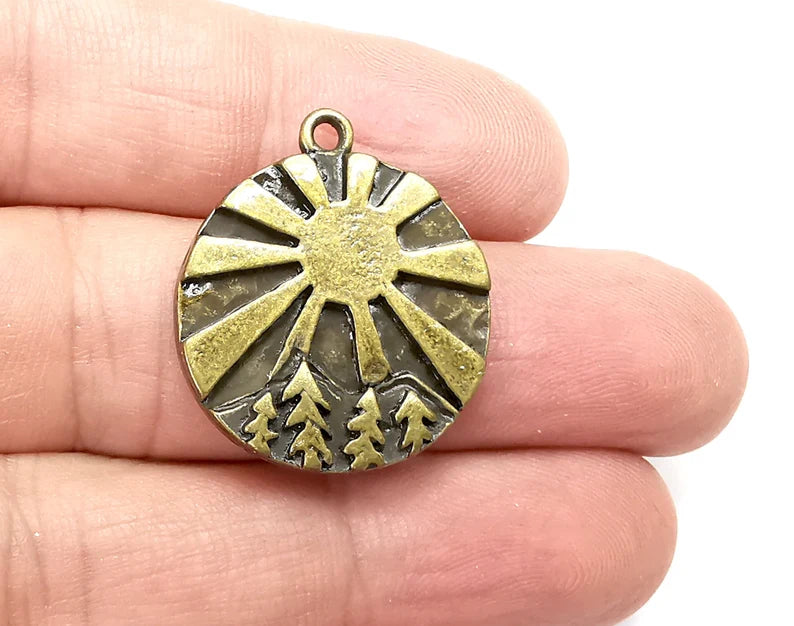 Sunlight Tree Jungle Charms, Antique Bronze Plated Round Charms (29x25mm) G29182