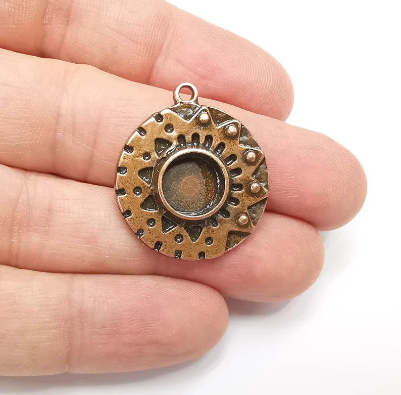 Antique Copper Charms Pendant Bezel, Resin Blank, inlay Mounting, Mosaic Frame Cabochon Base, Antique Copper Plated (8mm) G29186