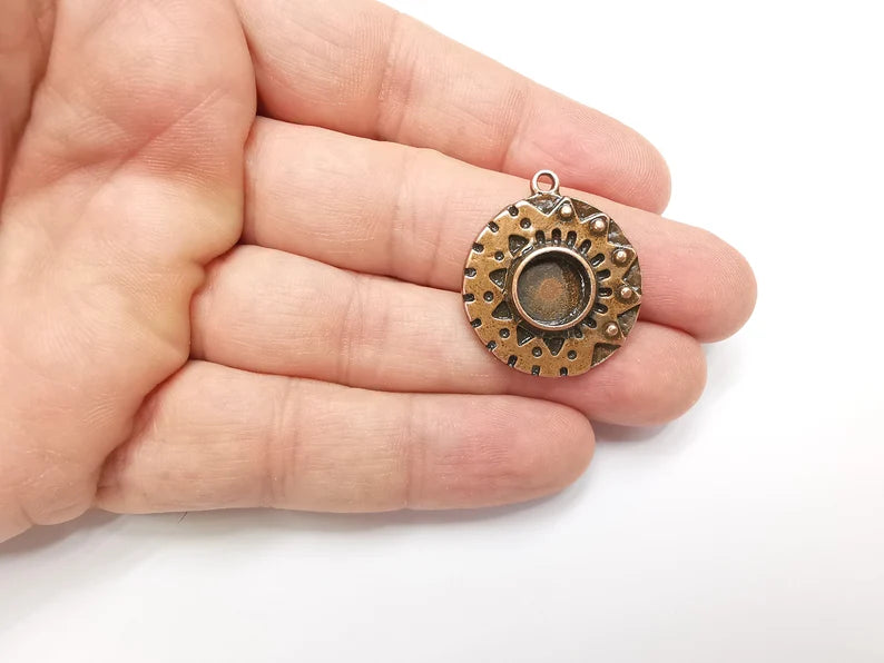 Antique Copper Charms Pendant Bezel, Resin Blank, inlay Mounting, Mosaic Frame Cabochon Base, Antique Copper Plated (8mm) G29186