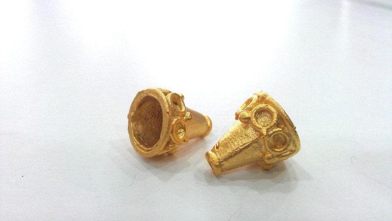 2 Pcs Cone Findings , Gold Plated Brass G25805