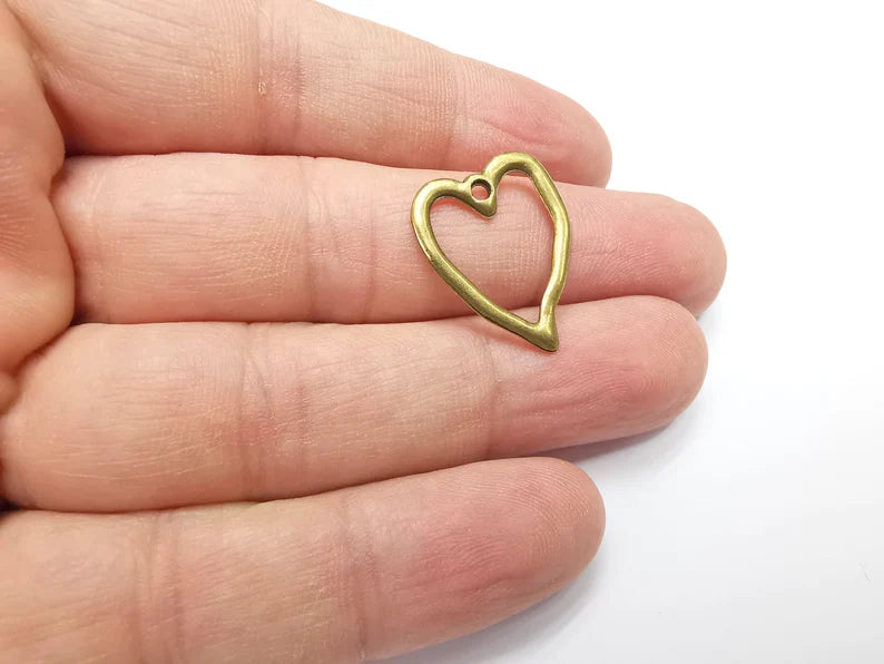 5 Heart Charms Antique Bronze Plated Charms (23x19mm) G29201