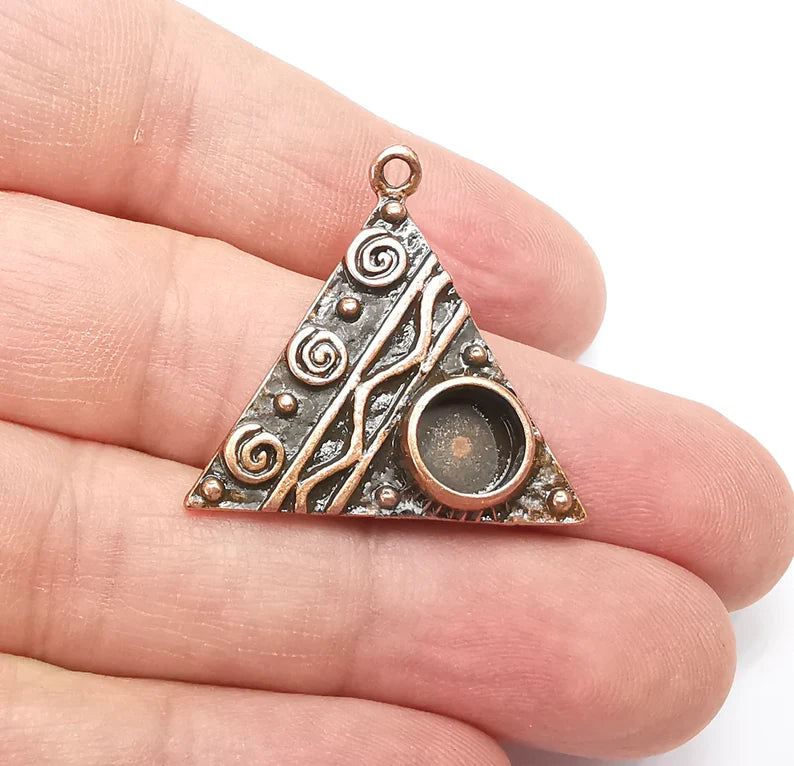 Antique Copper Triangle Charms Pendant Bezel, Resin Blank, inlay Mounting, Mosaic Frame Cabochon Base, Antique Copper Plated (8mm) G29209