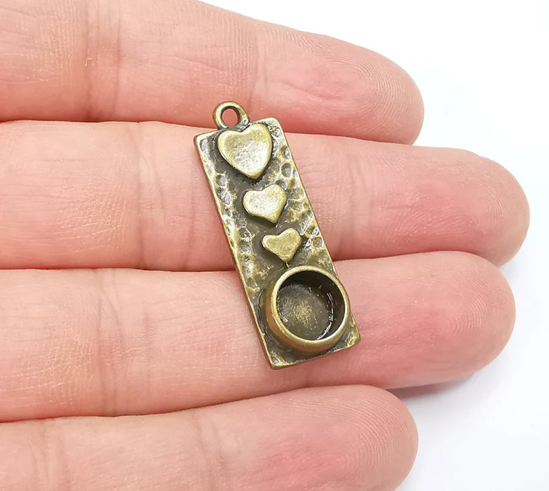 Heart Charms Pendant Bezels, Resin Blank, inlay Mountings, Mosaic Frame, Cabochon Bases, Flower Settings Antique Bronze Plated (8mm) G29222