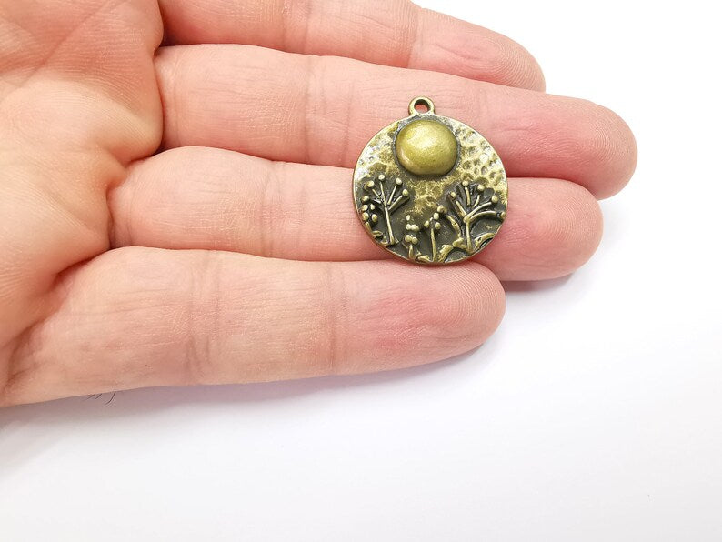 Garden Flowers Charms Hammered Disc Pendant Antique Bronze Plated (28x25mm) G29235
