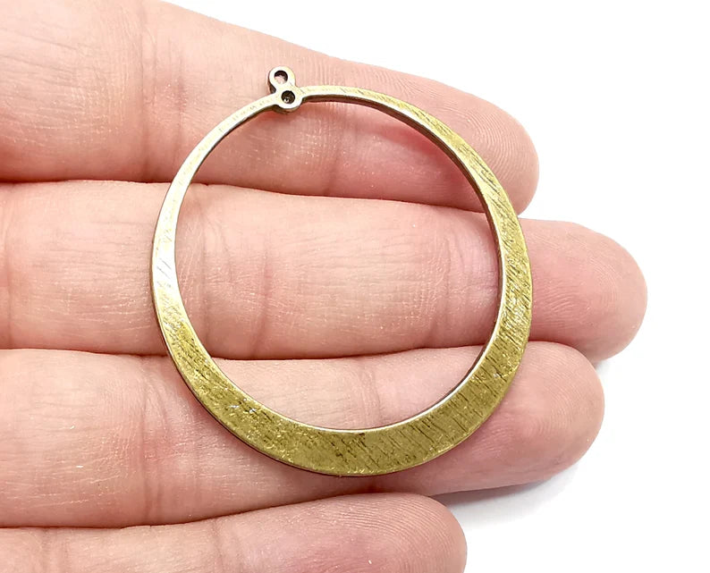 Circle Connector Charms, Brushed Pendant Antique Bronze Plated (46x43mm) G29047
