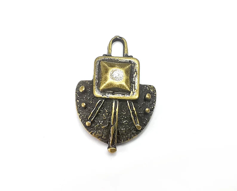 Ethnic Charms, Pendant Antique Bronze Plated (35x23mm) G29244