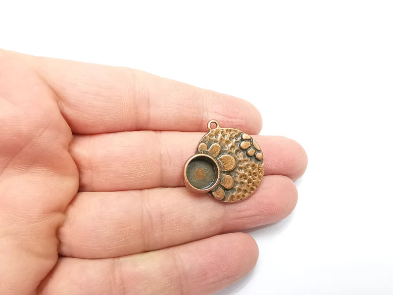 Flower Charms Pendant Bezels, Resin Blank, inlay Mountings, Mosaic Frame, Cabochon Bases Flower Settings Antique Copper Plated (10mm) G29267
