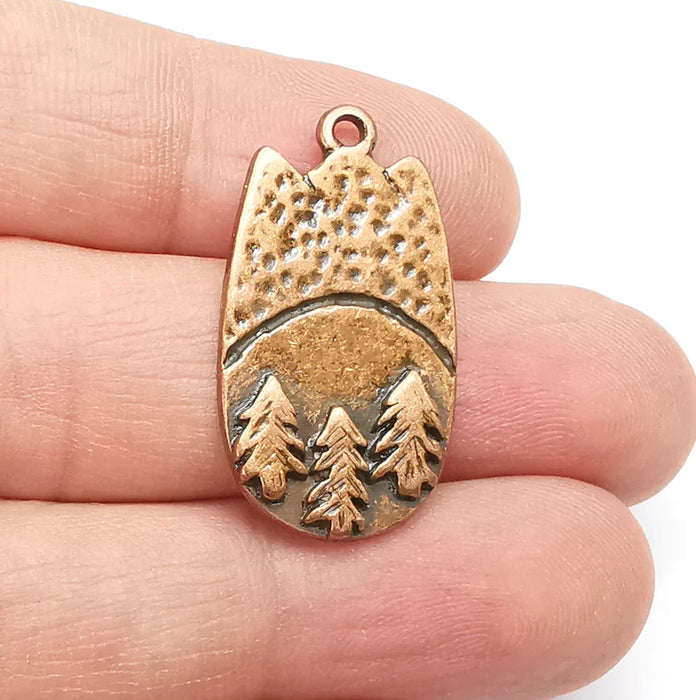 Trees Hill Charms, Hammered Pendant, Antique Copper Plated (32x17mm) G29284