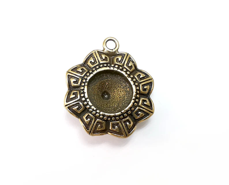 Ethnic Charms Pendant Bezels, Resin Blank, inlay Mountings, Mosaic Frame, Cabochon Bases Flower Settings Antique Bronze (14mm) G29064