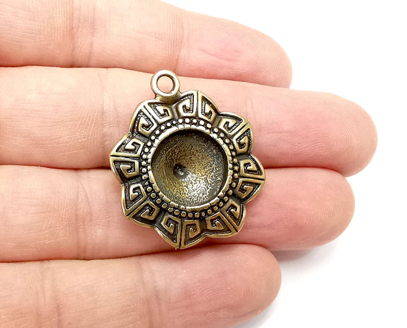 Ethnic Charms Pendant Bezels, Resin Blank, inlay Mountings, Mosaic Frame, Cabochon Bases Flower Settings Antique Bronze (14mm) G29064