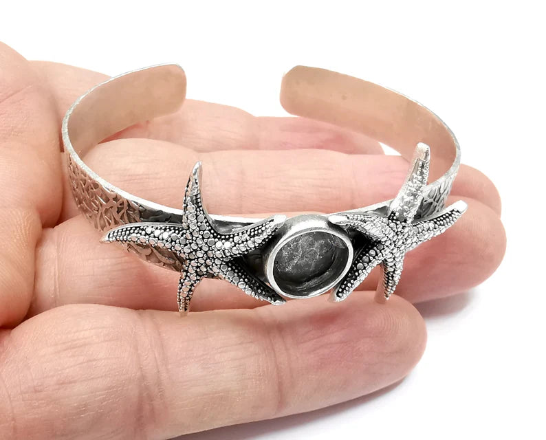 Starfish Bracelet Blanks, Cuff Bezels Cabochon Bases Resin Mountings, Cuff Frame, Antique Silver Plated Brass (10mm bezel) G29065