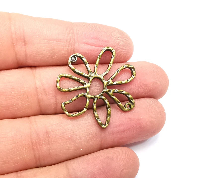 5 Flower Charms Antique Bronze Plated Charms (33x30mm) G29090