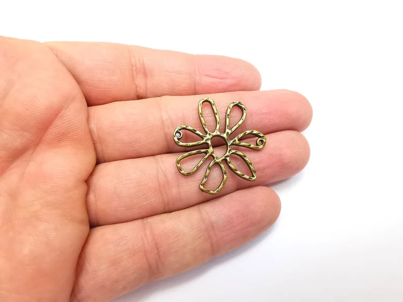 5 Flower Charms Antique Bronze Plated Charms (33x30mm) G29090