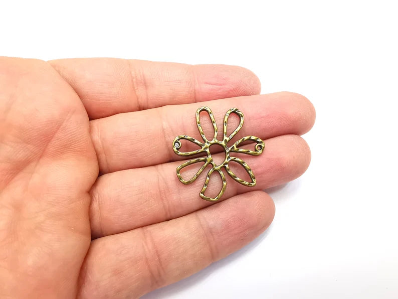 5 Flower Charms Antique Bronze Plated Charms (33x30mm) G29090