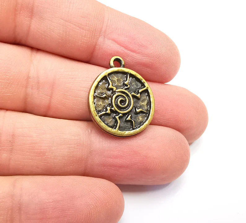 2 Antique Bronze Plated Charms, Sun Charm (22x19mm) G29102
