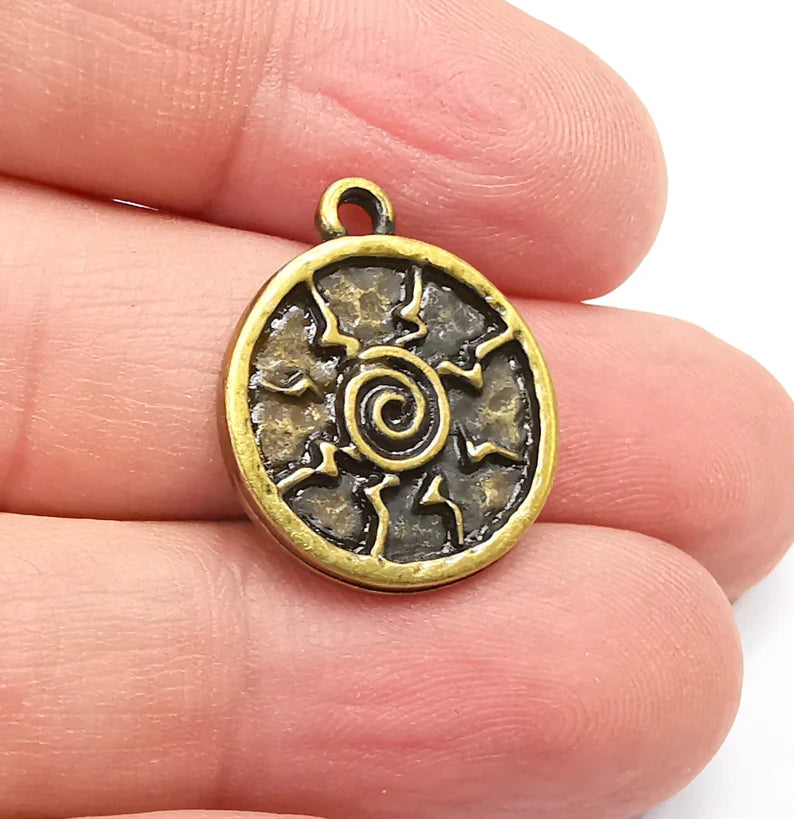 2 Antique Bronze Plated Charms, Sun Charm (22x19mm) G29102