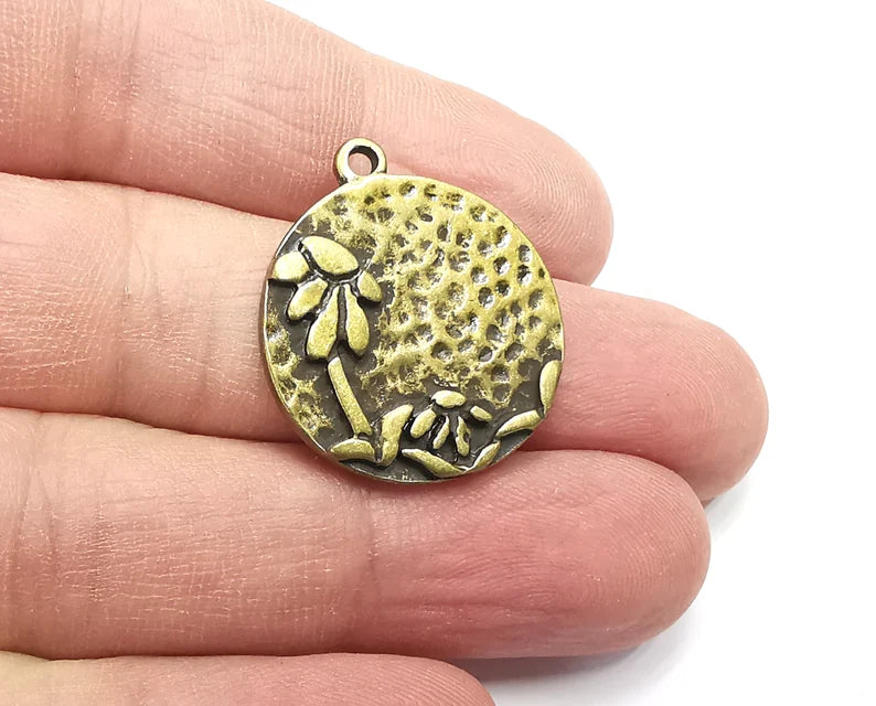 Flower Charms Hammered Round Pendant Antique Bronze Plated (28x25mm) G29417