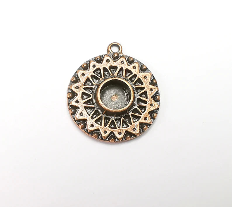 Antique Copper Charms Pendant Bezel, Resin Blank, inlay Mounting, Mosaic Frame Cabochon Base, Antique Copper Plated (8mm) G29132