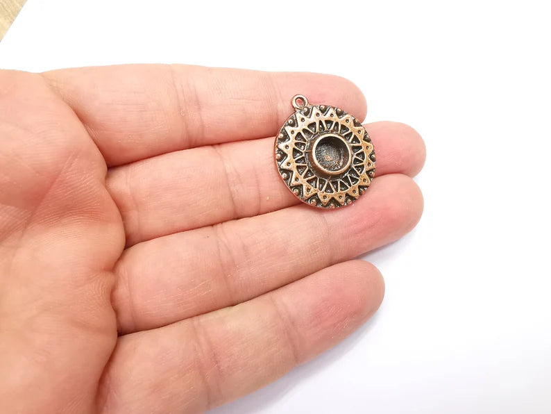 Antique Copper Charms Pendant Bezel, Resin Blank, inlay Mounting, Mosaic Frame Cabochon Base, Antique Copper Plated (8mm) G29132