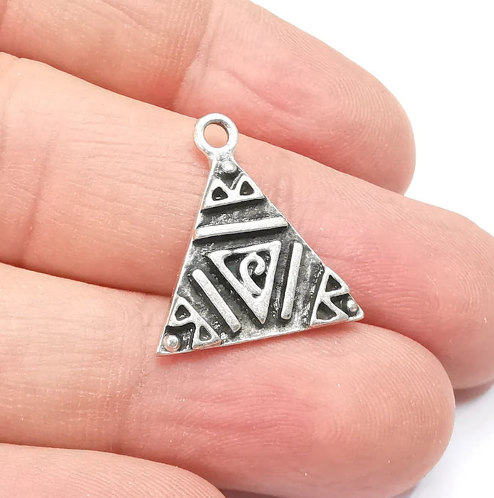 5 Unique Triangle Silver Charms, Antique Silver Plated (21x19mm) G29134