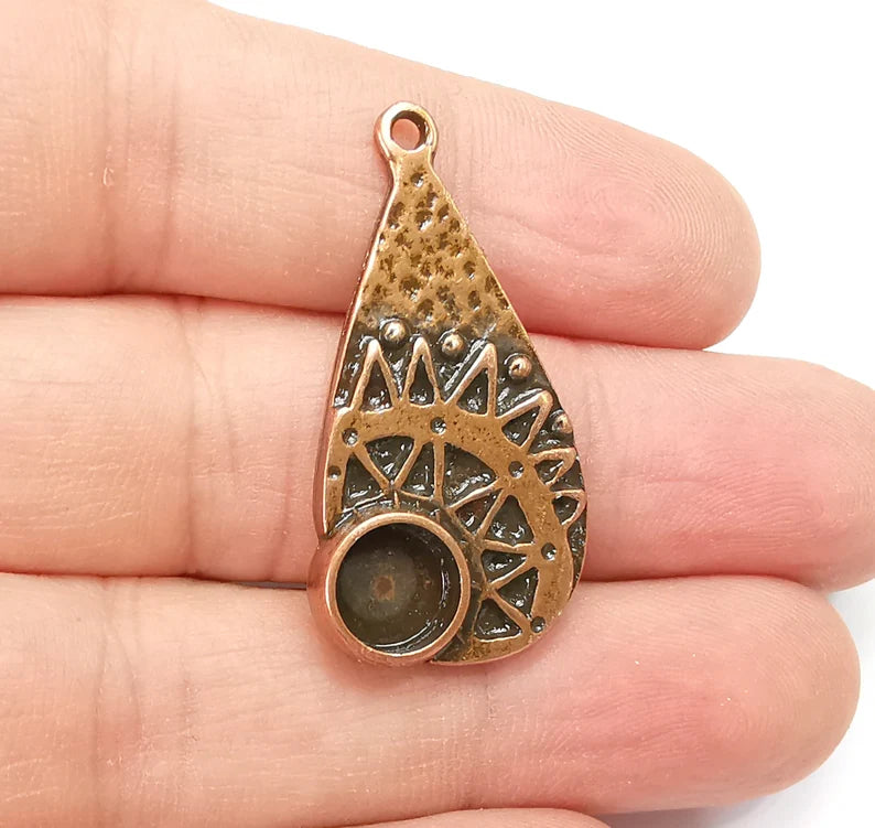 Antique Copper Charms Pendant Bezel, Resin Blank, inlay Mounting, Mosaic Frame Cabochon Base, Antique Copper Plated (8mm) G29137