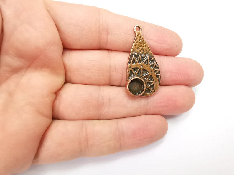 Antique Copper Charms Pendant Bezel, Resin Blank, inlay Mounting, Mosaic Frame Cabochon Base, Antique Copper Plated (8mm) G29137