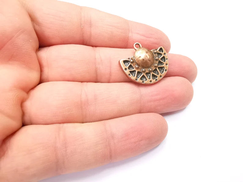 Unique Copper Charms, Antique Copper Plated (24x21mm) G29144