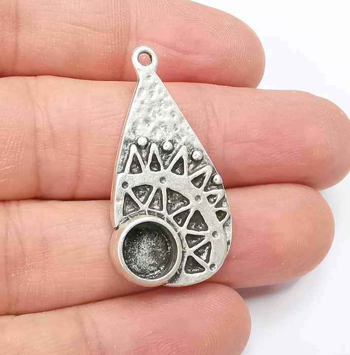 Antique Silver Charms Pendant Bezel, Resin Blank, inlay Mounting, Mosaic Frame Cabochon Base, Antique Silver Plated (8mm) G29145