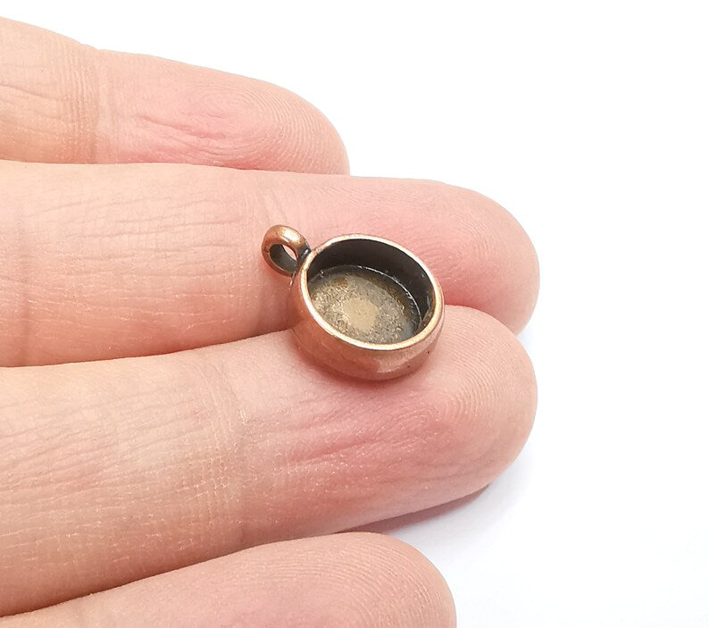 5 Round Pendant Blanks, Resin Bezel Base, Mosaic Mountings, Antique Copper Plated (10mm Blank Size) G29442