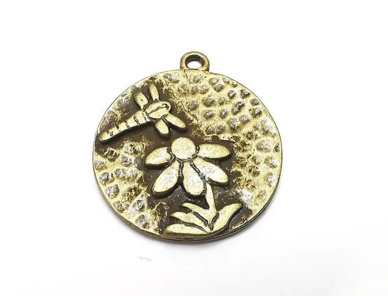 Dragonfly Daisy Flower Leaf Charms, Hammered Disc Pendant Antique Bronze Plated (28x25mm) G29451