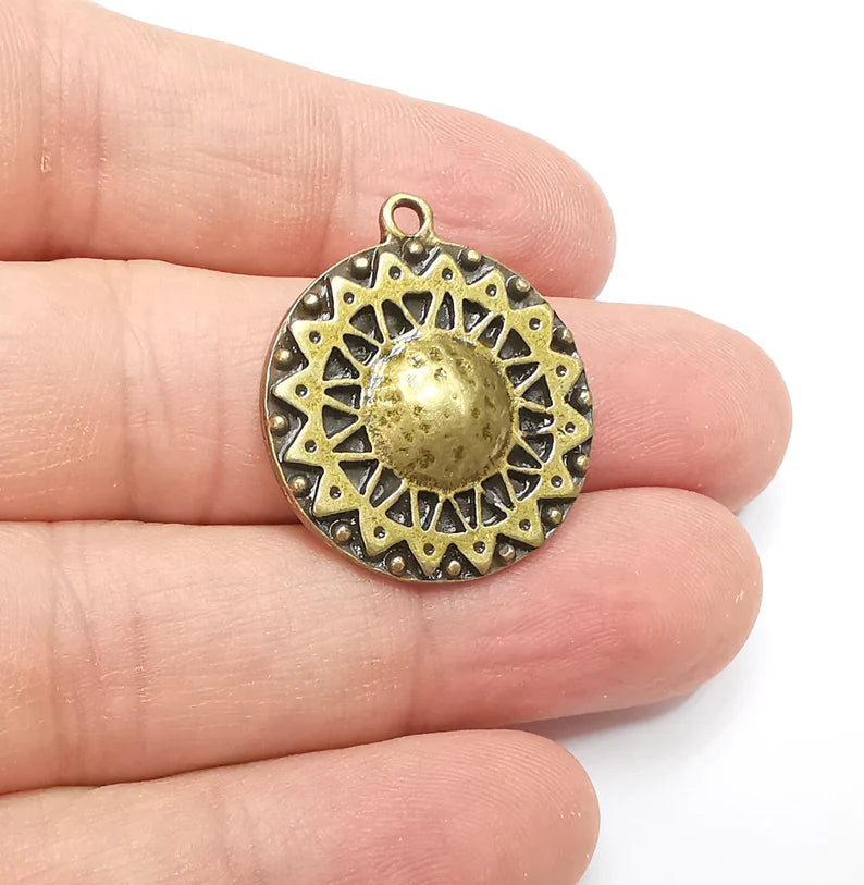 Unique Bronze Charms, Antique Bronze Plated (29x25mm) G29071