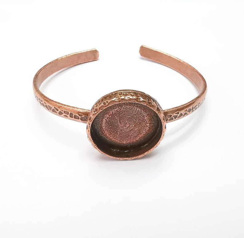 Round Bracelet Blank Resin Cuff Dry Flower inlay Blank Cuff Bezel Glass Cabochon Base Hammered Adjustable Antique Copper (22mm ) G29162