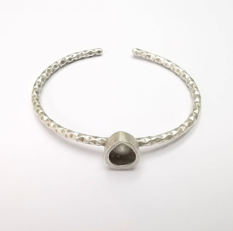Bracelet Blank Cuff Bezel Resin Cuff inlay Blank Glass Cabochon Base Bezel Hammered Adjustable Antique Silver Bracelet (10x8mm ) G29163