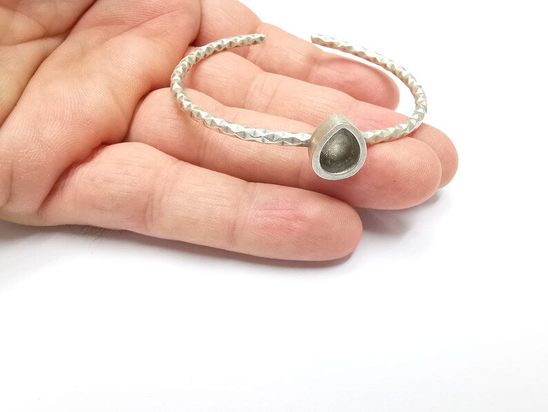 Bracelet Blank Cuff Bezel Resin Cuff inlay Blank Glass Cabochon Base Bezel Hammered Adjustable Antique Silver Bracelet (10x8mm ) G29163