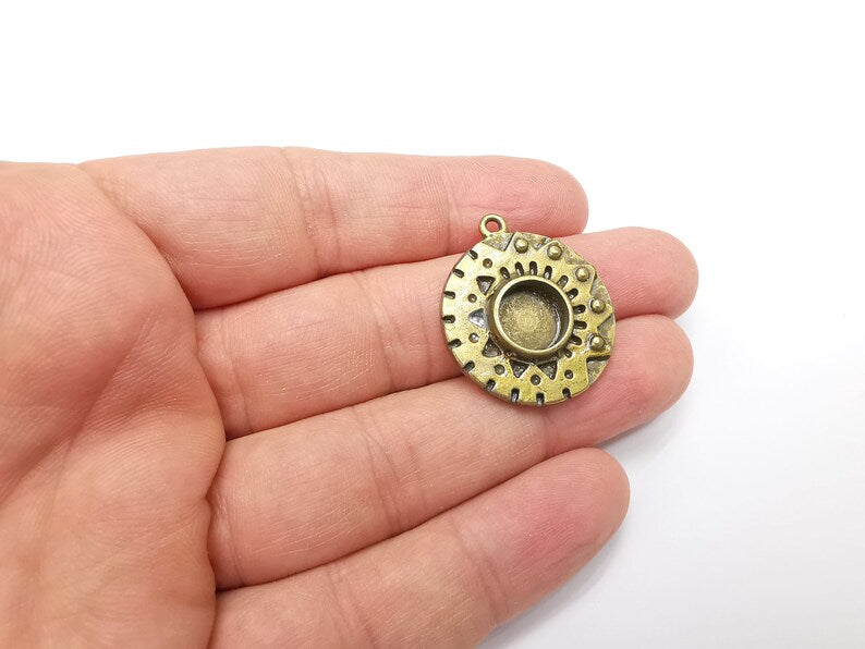 Antique Bronze Charms Pendant Bezel, Resin Blank, inlay Mounting, Mosaic Frame Cabochon Base, Antique Bronze Plated (8mm) G29177