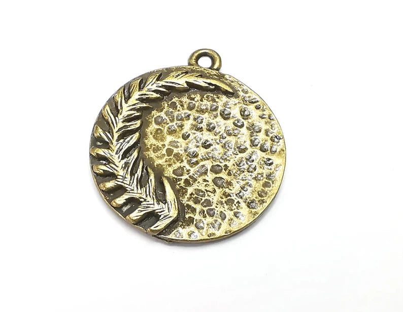 Fern Leaf Charms Hammered Disc Pendant Antique Bronze Plated (28x25mm) G29187