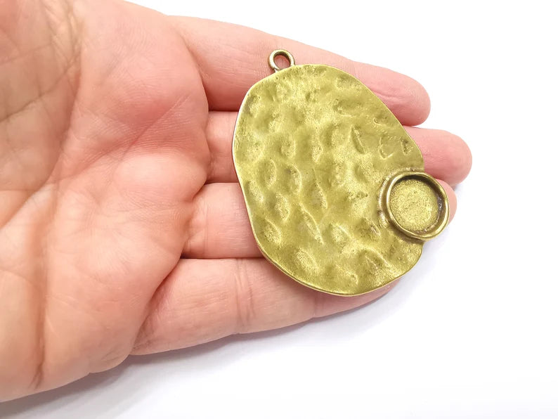 Hammered Pear Pendant Resin Blank Antique Bronze Plated Pendant (68x55mm) (16mm Blank) G29196