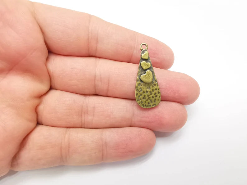 2 Heart Charms Hammered Teardrop Pendant Antique Bronze Plated (33x13mm) G29198