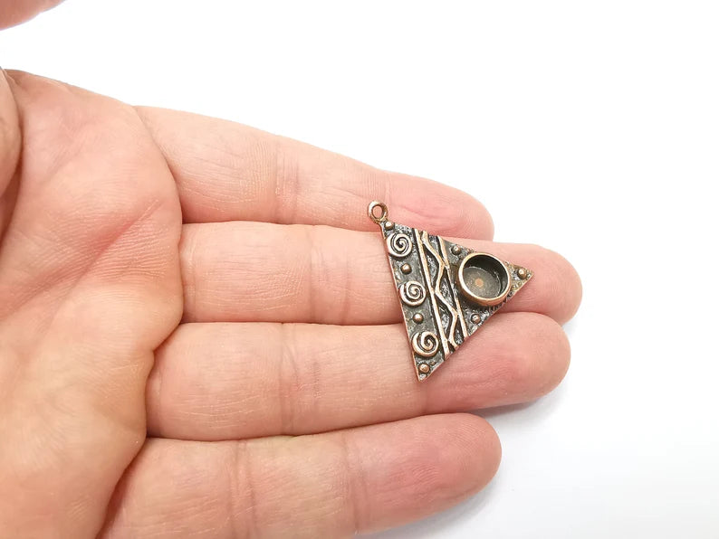 Antique Copper Triangle Charms Pendant Bezel, Resin Blank, inlay Mounting, Mosaic Frame Cabochon Base, Antique Copper Plated (8mm) G29209