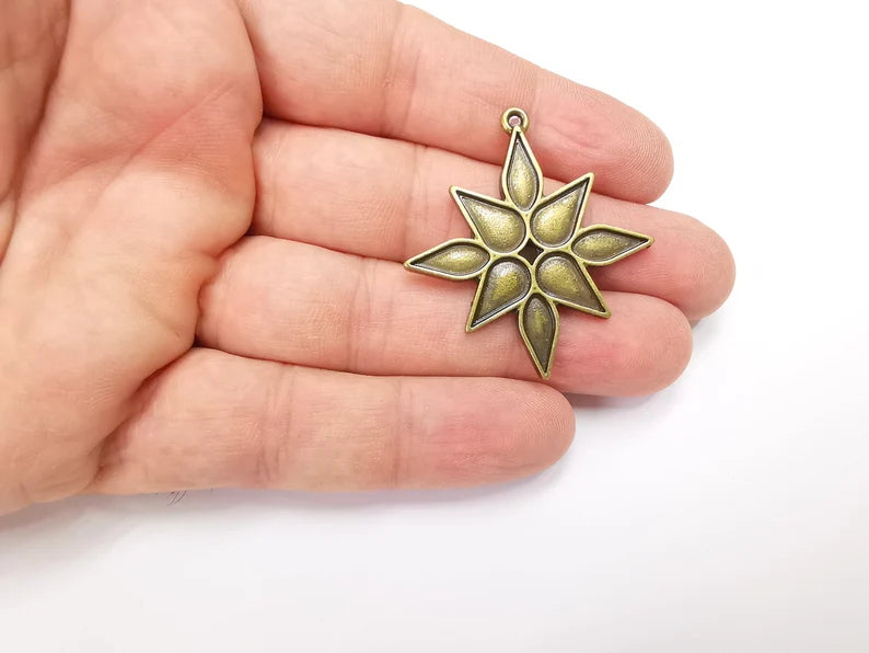 Star Charms, Antique Bronze Plated Charms (43x40mm) G29228